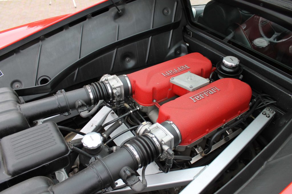Foto gemaakt door Ralph Stoove van Ragasto van de V8 in de Ferrari 360 Modena.